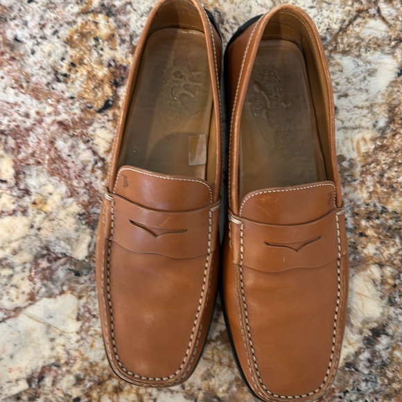 Todd’s penny loafers British Tan 10.5 purchased from Beverly Hills store - Picture 6 of 6